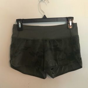 Lulu lemon camo shorts